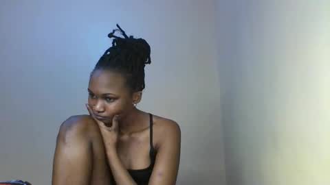 Prettie candy9 online show from October 20, 2025, 2:28 pm
