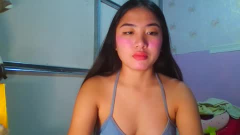Snapshot of pretty_am chatting on May 6, 2026, 4:56 pm pretty_am online show from May 6, 2026, 4:56 pm