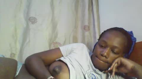 Snapshot of pretty_beib chatting on September 23, 2025, 2:47 am Karol online show from September 23, 2025, 2:47 am