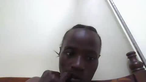 pretty_betty_ online show from February 8, 2025, 6:33 pm