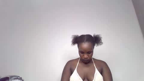 pretty_curvy99 online show from April 8, 2026, 8:47 am