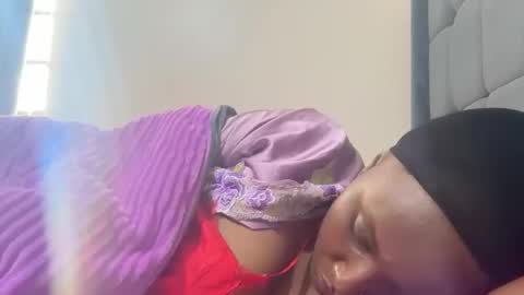 Snapshot of pretty_ellsie chatting on September 23, 2025, 4:59 am independent model online show from September 23, 2025, 4:59 am