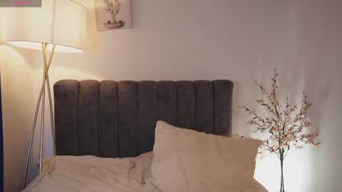 pretty_goddess online show from June 26, 2026, 7:40 pm
