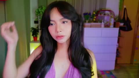Kim online show from July 8, 2026, 3:44 am