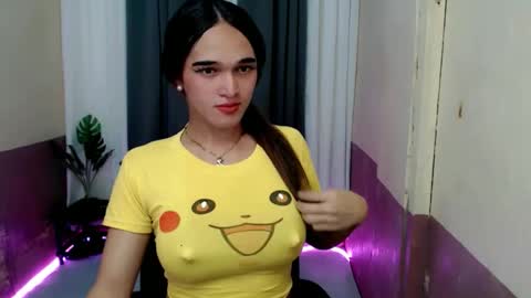 pretty_lady_kitty online show from April 17, 2026, 3:37 pm