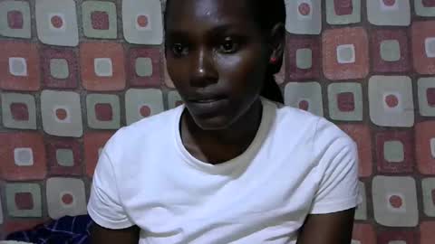 pretty_leila1 online show from January 15, 2026, 9:18 pm