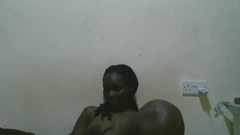 pretty_leila1 online show from February 16, 2026, 10:44 am