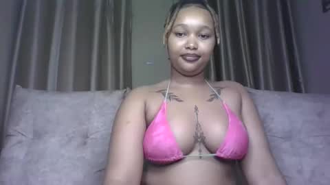 Snapshot of pretty_little_baibe chatting on October 23, 2025, 7:45 pm Tracy online show from October 23, 2025, 7:45 pm