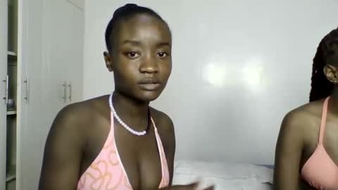 Snapshot of pretty_luv1 chatting on December 16, 2025, 8:41 am pretty luv1 online show from December 16, 2025, 8:41 am