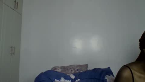 Snapshot of pretty_luv1 chatting on January 10, 2026, 6:42 pm pretty luv1 online show from January 10, 2026, 6:42 pm