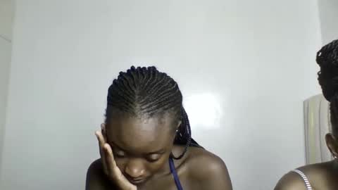 pretty luv1 online show from February 24, 2026, 9:02 pm