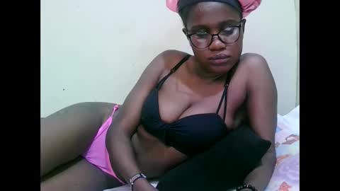 Snapshot of pretty_mellan chatting on February 2, 2025, 6:04 am pretty_mellan online show from February 2, 2025, 6:04 am