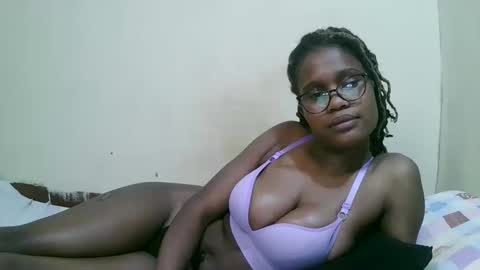 Snapshot of pretty_mellan chatting on February 20, 2025, 6:28 am pretty_mellan online show from February 20, 2025, 6:28 am