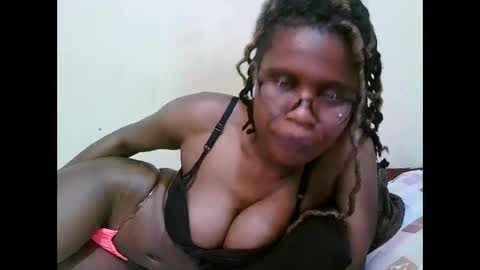 Snapshot of pretty_mellan chatting on March 8, 2025, 5:22 pm pretty_mellan online show from March 8, 2025, 5:22 pm