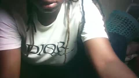 pretty_milan online show from April 27, 2026, 9:07 am