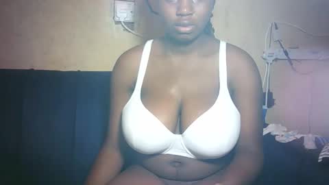 Snapshot of pretty_milan chatting on April 28, 2026, 7:46 am pretty_milan online show from April 28, 2026, 7:46 am