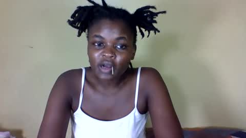 pretty_miya online show from December 31, 2024, 8:26 am