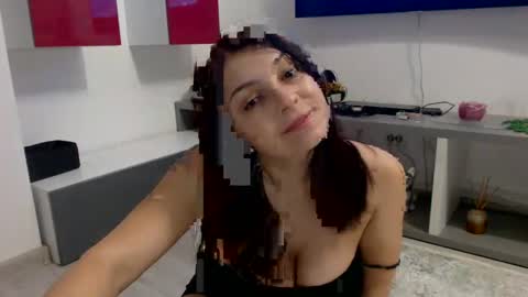 PrettyNatalie online show from February 23, 2025, 10:53 pm