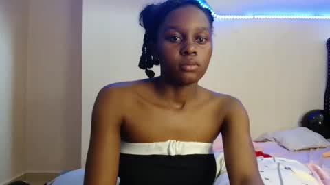 Snapshot of pretty_nyra chatting on May 2, 2026, 7:24 am Nyra online show from May 2, 2026, 7:24 am