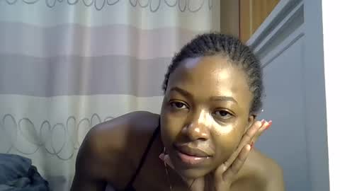 pretty_petite24 online show from January 15, 2025, 5:50 am