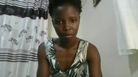 pretty_petite_ebony online show from November 22, 2025, 5:39 am