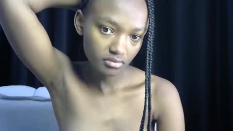 Snapshot of pretty_queennie chatting on June 5, 2026, 1:23 am Pretty doll online show from June 5, 2026, 1:23 am