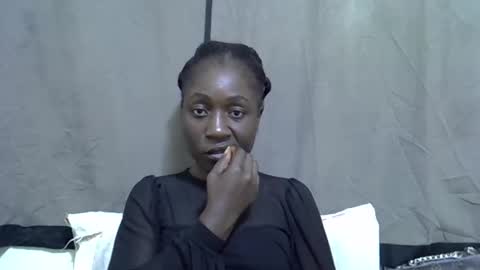 Twirl online show from February 27, 2026, 10:21 pm