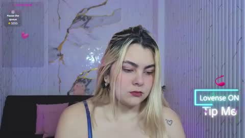 pretty_tay online show from May 29, 2026, 11:41 am