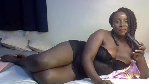 Snapshot of pretty_zio chatting on April 15, 2026, 8:09 pm pretty_zio online show from April 15, 2026, 8:09 pm