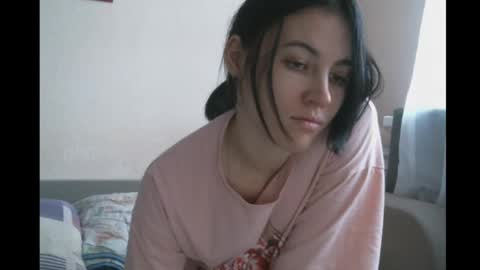 Bella online show from January 3, 2025, 8:10 am