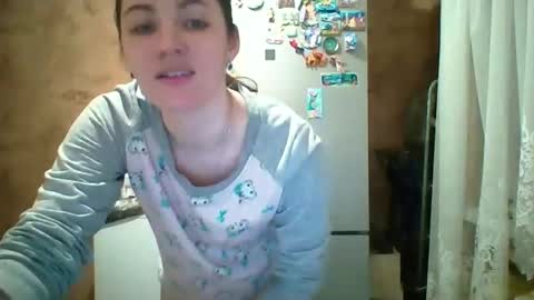 Bella online show from April 6, 2026, 7:48 pm