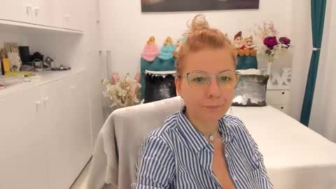 Snapshot of prettyblackeyes chatting on January 24, 2025, 7:41 am wilma online show from January 24, 2025, 7:41 am