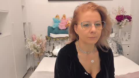 Snapshot of prettyblackeyes chatting on February 28, 2025, 6:43 am wilma online show from February 28, 2025, 6:43 am
