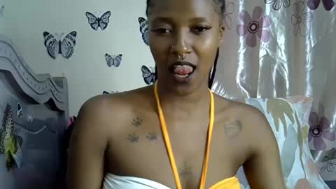Snapshot of prettydiva_ chatting on October 24, 2025, 9:55 pm Dive online show from October 24, 2025, 9:55 pm
