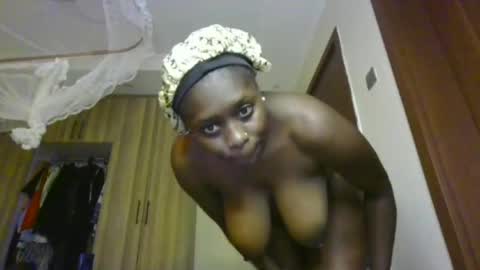 prettydulce online show from June 23, 2026, 11:30 am