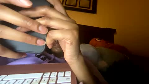 prettyfacefemale online show from February 24, 2026, 8:12 am