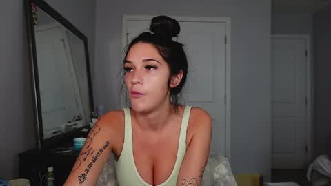 prettygirllltorii online show from April 13, 2026, 8:25 pm