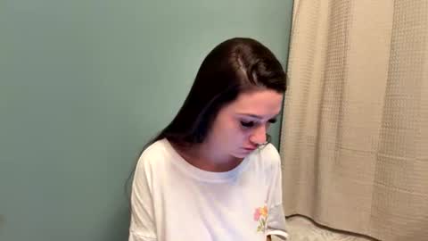 prettygirllltorii online show from July 16, 2026, 12:38 am
