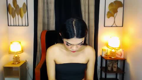 Snapshot of prettyhothugecock chatting on December 13, 2024, 1:01 pm prettyhothugecock online show from December 13, 2024, 1:01 pm