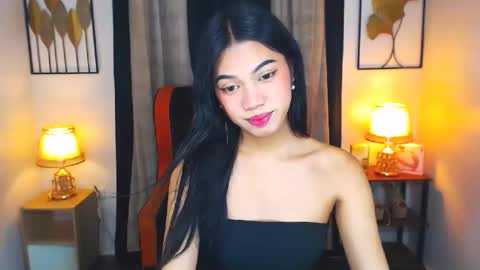 Snapshot of prettyhothugecock chatting on December 16, 2024, 9:20 pm prettyhothugecock online show from December 16, 2024, 9:20 pm