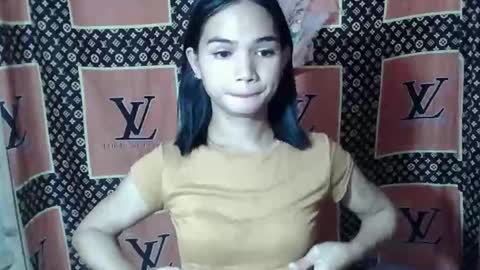 Snapshot of prettykhelcy chatting on February 15, 2026, 8:35 am prettykhelcy online show from February 15, 2026, 8:35 am