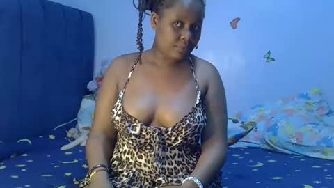 prettymel1 online show from April 10, 2026, 8:24 pm