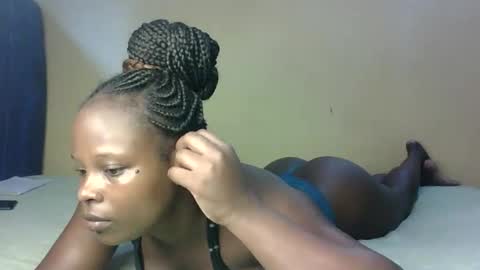 Melly online show from December 18, 2025, 6:41 am