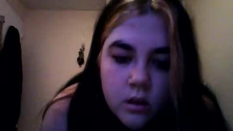 prettypie06 online show from May 4, 2026, 7:21 pm