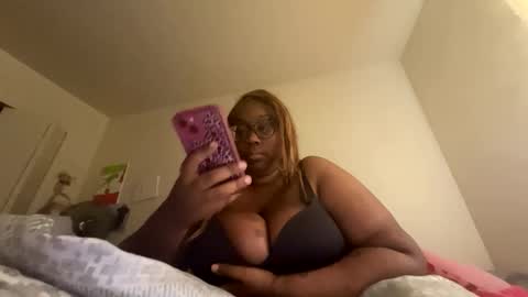 Prettypoohxo online show from April 5, 2026, 10:29 pm