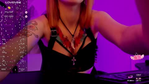 Mila -NONUDE MODEL online show from December 10, 2024, 2:17 pm