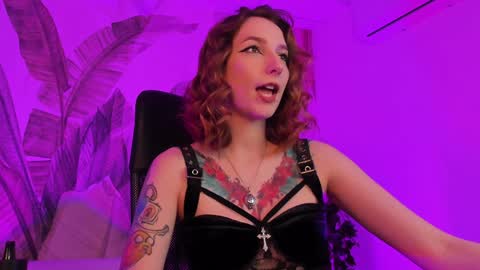 Mila -NONUDE MODEL online show from January 20, 2025, 10:29 am