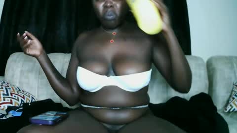 Snapshot of prettyreen chatting on February 5, 2025, 3:09 pm prettyreen online show from February 5, 2025, 3:09 pm