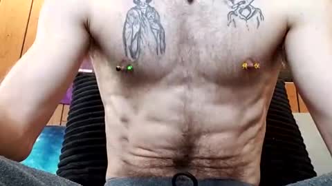 prettysolidd7 online show from February 19, 2025, 5:06 pm