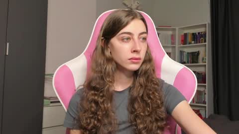 Sophie  next stream will be at Monday  i will wait you guys  online show from May 16, 2026, 5:37 am